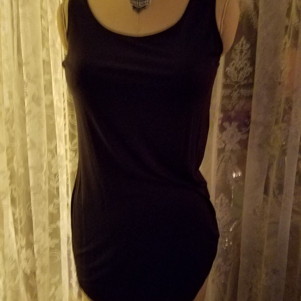 DARK PURPLE TUNIC LENGTH TANK TOP SIZE MEDIUM